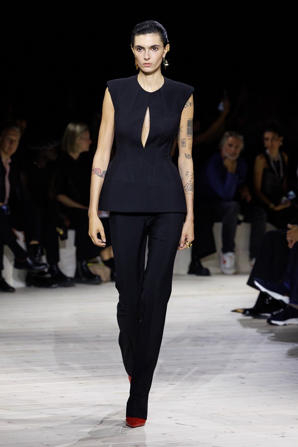 LOOK 5.jpg