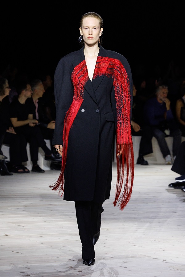 LOOK 13.jpg