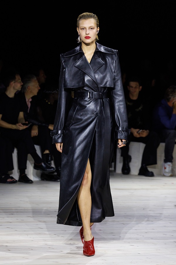 LOOK 26.jpg