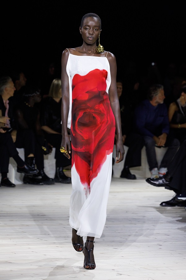 LOOK 33.jpg