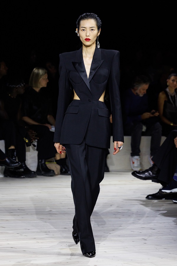 LOOK 43.jpg
