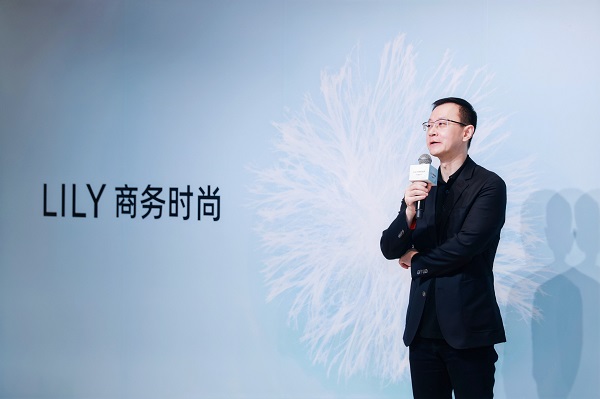 图5-LILY商务时尚品牌创始人陈川现场发言.jpg