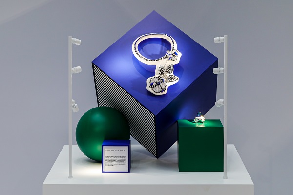 Boucheron宝诗龙Carte Blanche, More is More高级珠宝系列Once in a Blue Moon项链及Parfum戒指.jpg