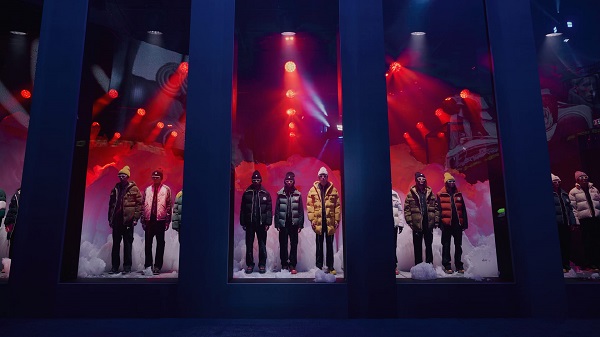 MONCLER X PALM ANGELS_INSTALLATION_1.jpg