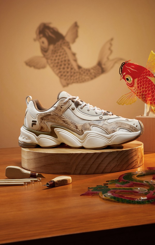 FILA FUSION皮影锦鲤鞋.jpg
