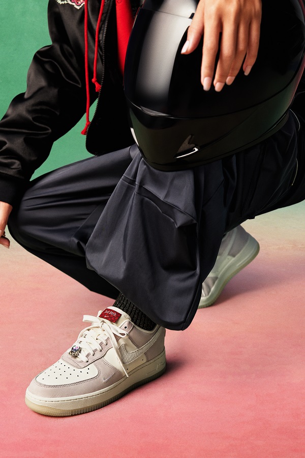 女款Nike Air Force 1.jpg