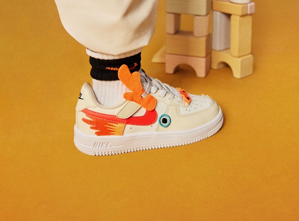 Nike Force 1 Low EasyOn.jpg