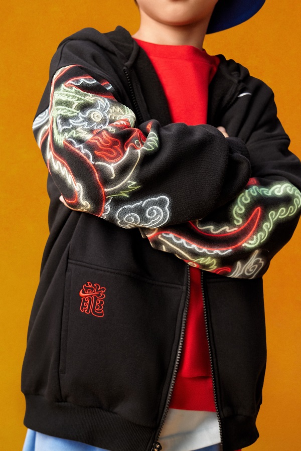 耐克儿童保暖夹克-1.jpg