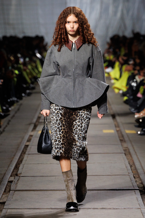 Alexander_McQueen_RTW_AW24_Look_16.jpg