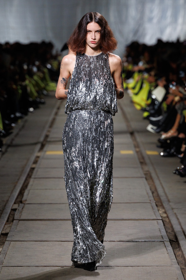 Alexander_McQueen_RTW_AW24_Look_43.jpg