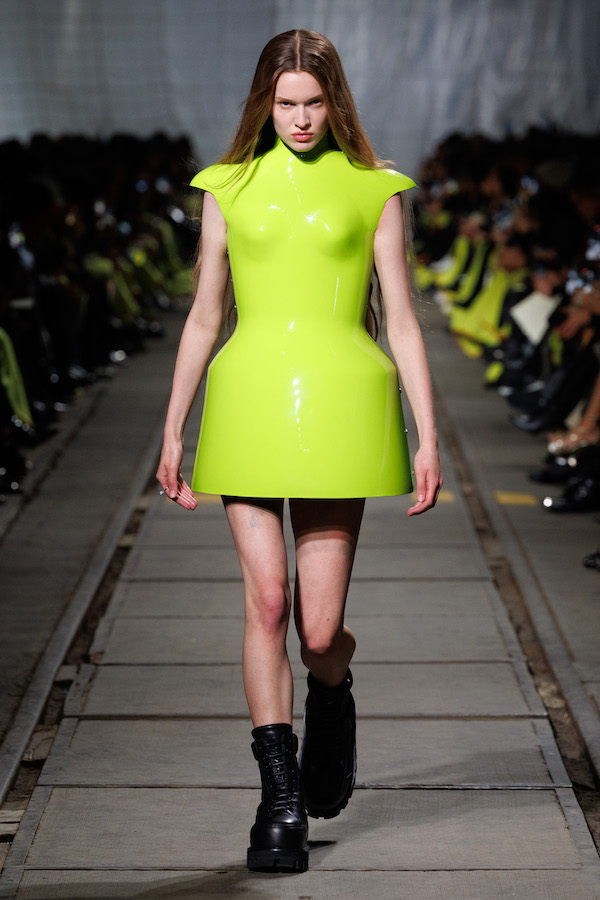 Alexander_McQueen_RTW_AW24_Look_50.jpg