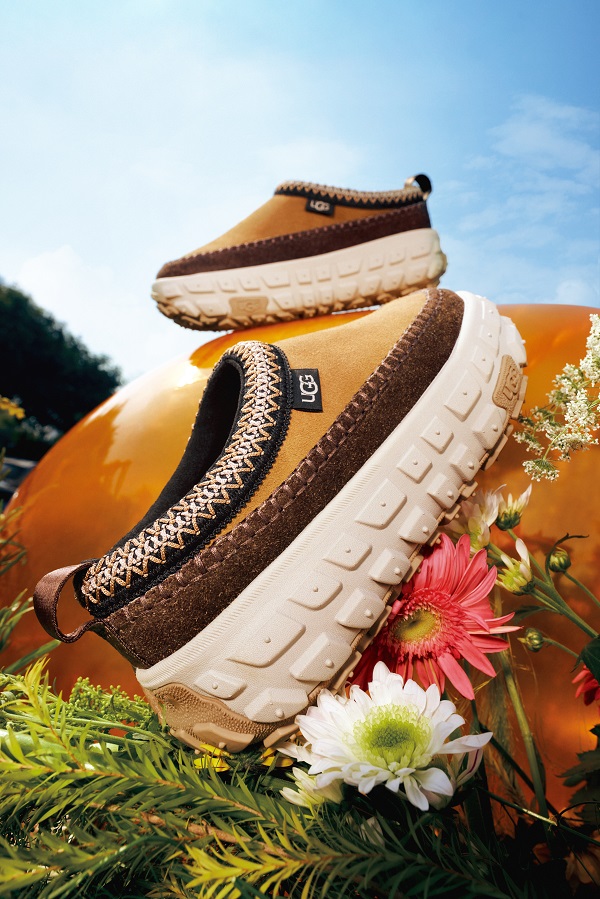UGG® Venture Daze系列轮胎底塔斯曼春夏静物大片.jpg