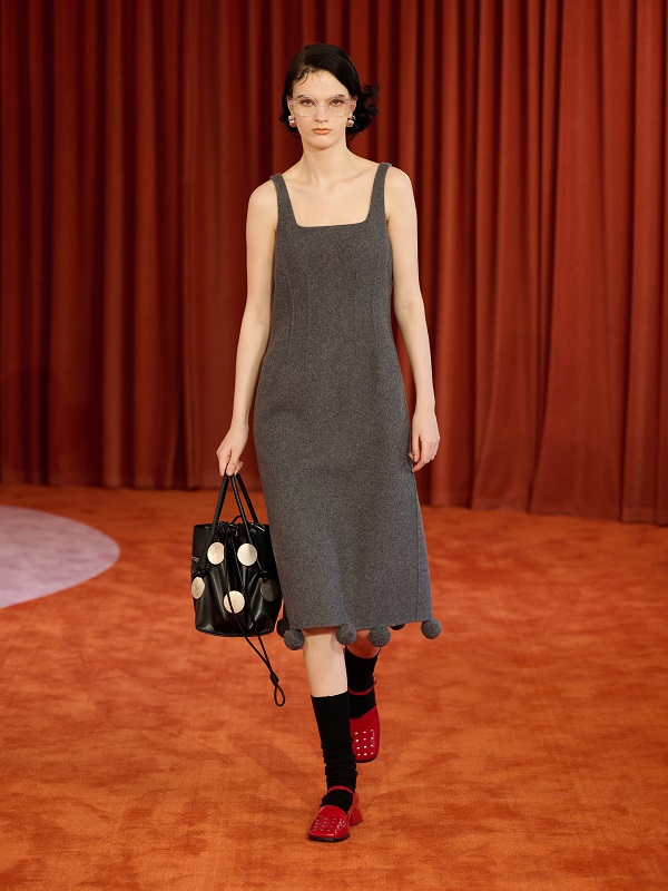 IIIVIVINIKO-Keylook-05.jpg