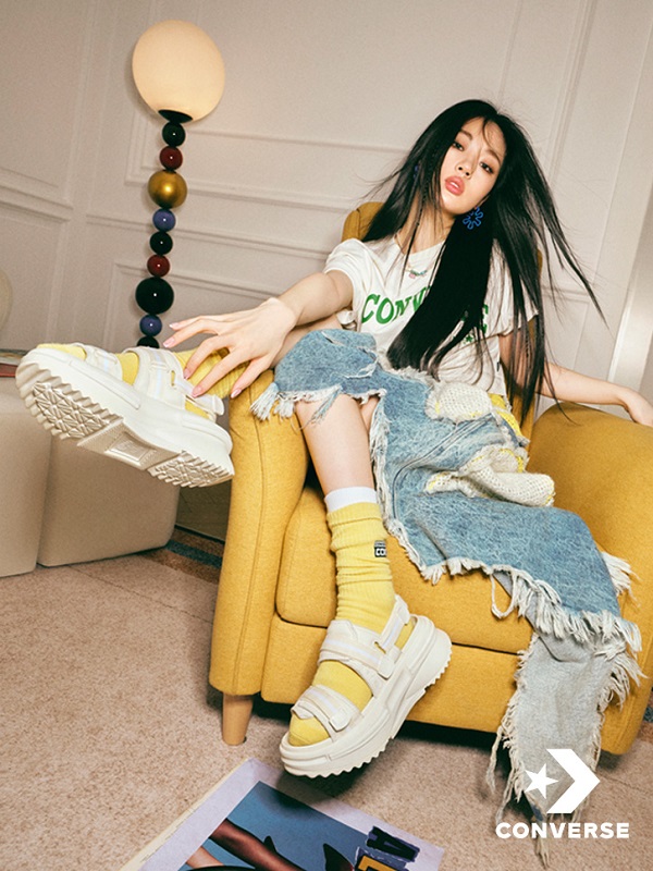 20240407191455cvxaq.jpg 凉鞋 knee down.jpg