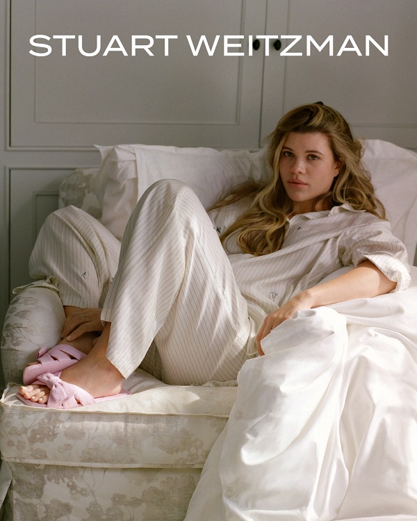 20240429203141xagyi.jpg 索菲亚·里奇呈献SOFIA胶囊系列鞋履LOGO版 (1).jpg