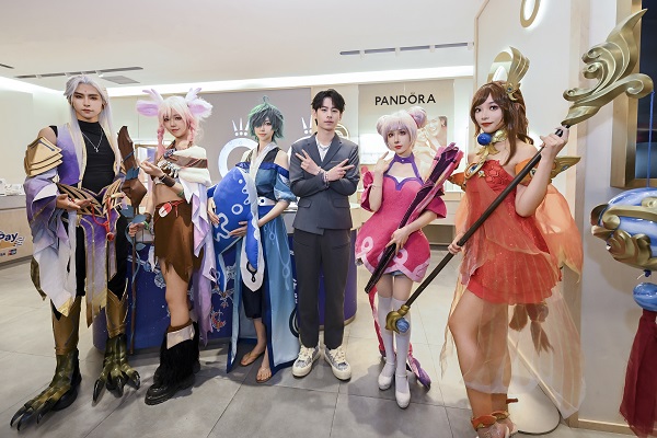 2、Pandora潘多拉珠宝荣耀大使无畏.jpg