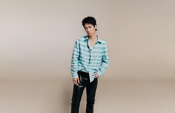 LOEWE罗意威全球品牌代言人王一博_2.jpg