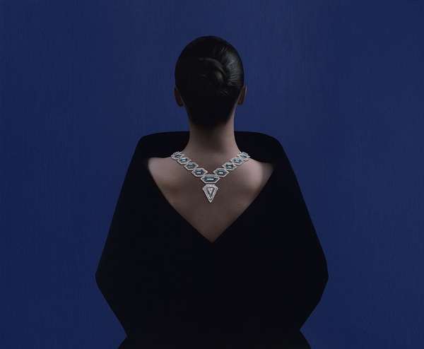 Boucheron宝诗龙Carte Blanche, Or Bleu高级珠宝系列_Cristaux项链.jpg