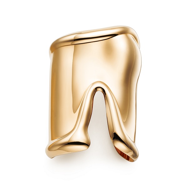 Tiffany & Co. 蒂芙尼Elsa Peretti®系列Bone Cuff 18K黄金大号手镯.jpg