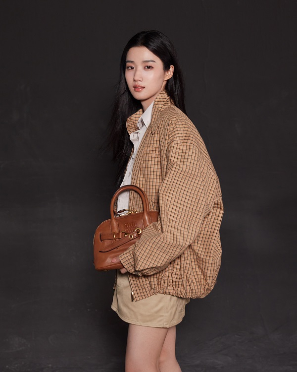 卢昱晓（1）.jpg