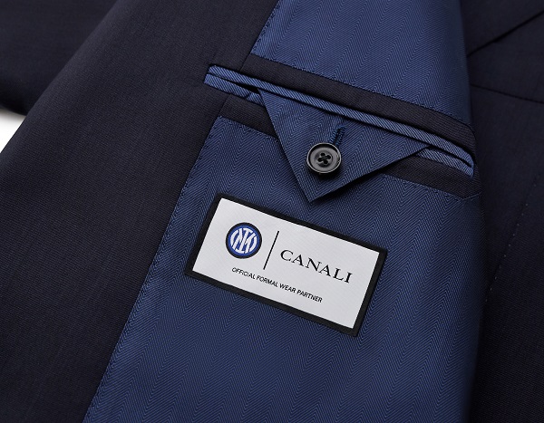 4. CLOSE UP SUIT.jpg