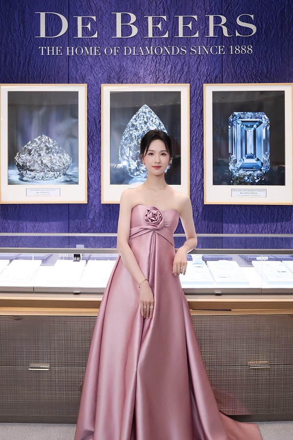 陈都灵演绎Enchanted Lotus 莲花系列（1）.jpg