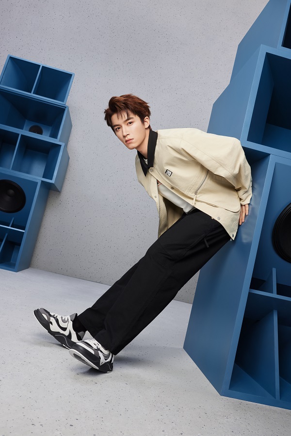 FILA FUSION潮流品牌大使王星越上身WORKWEAR工装系列.jpg