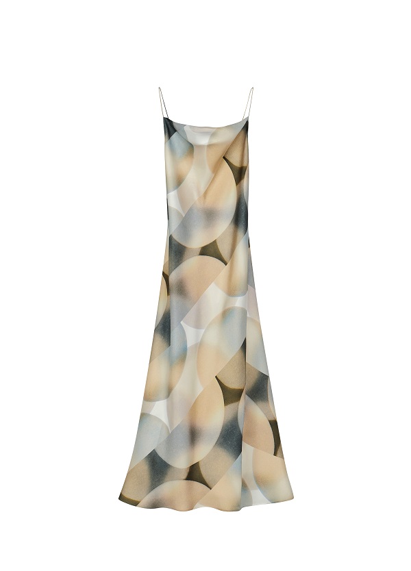 20240824014119acqkt.jpg 【图片11】艺术家辛瑶遥身穿LESS 2024秋季精工系列新品及单品图.jpg