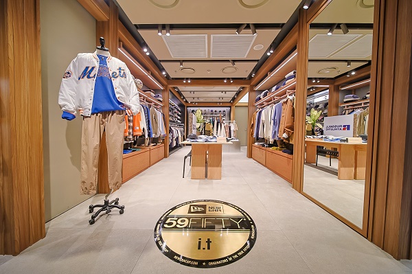 20240919220330exoze.jpg i.t blueblock Shanghai XTD Opening 06.jpg