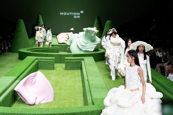 20241016015301wafau.jpg 微信图片_202410160103531.jpg