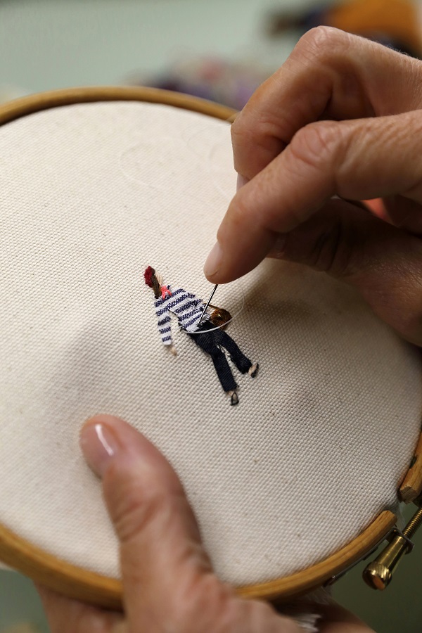 20241118214731ldtyj.jpg 04 法国插画刺绣艺术家Sandrine Torredemer(艺名为La Filature)作品.jpg