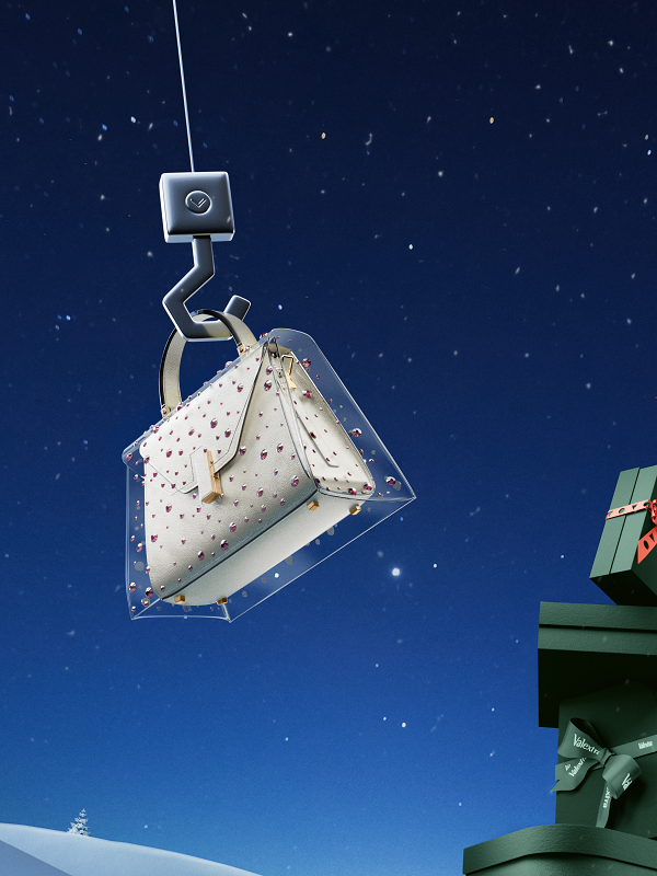 3_Valextra Holiday Campaign - Iside Raincoat.png