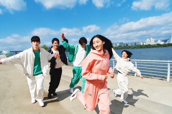 017_13-POP-COMMUNITY_01853 1.jpg