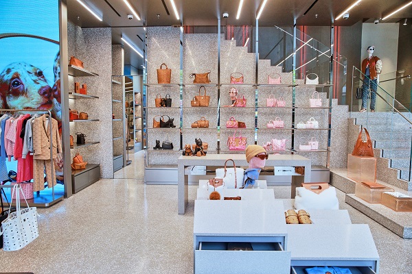 MCM 2025 春夏系列空镜图(2) .jpg