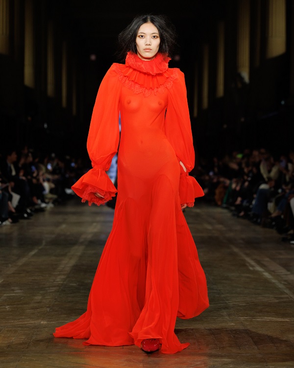 McQueen_AW25_Look_31.jpg