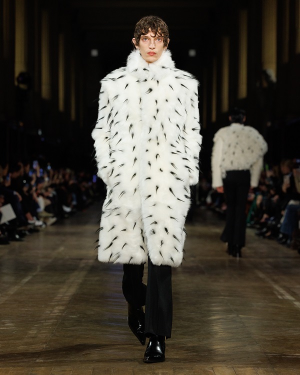 McQueen_AW25_Look_38.jpg