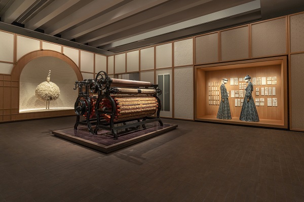 Loro Piana_Exhibition(6).jpg