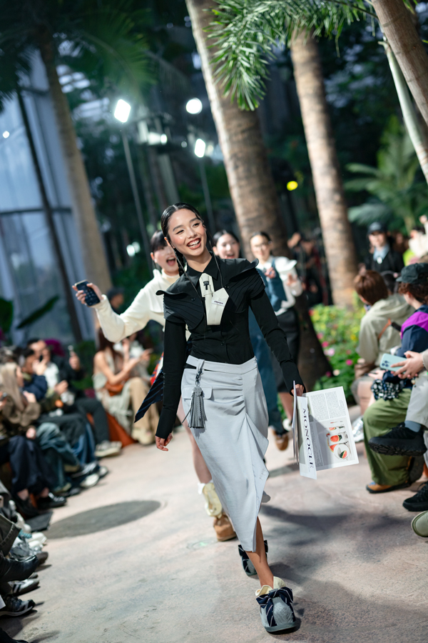 STAFFONLY-RUNWAY-IMAGE9.jpg