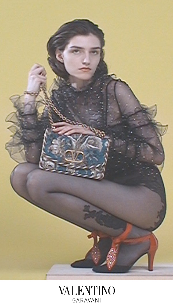 Valentino_VAIN_9x16_14.jpg