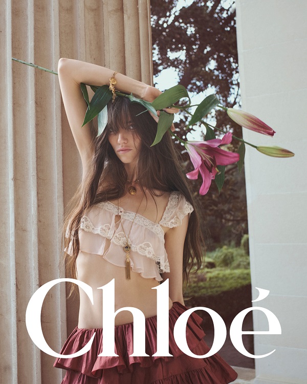 Chloé Winter 2025 Campaign - 4.jpg