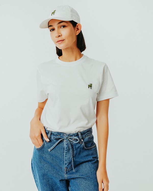 LACOSTE GOAT FANS_2.jpg