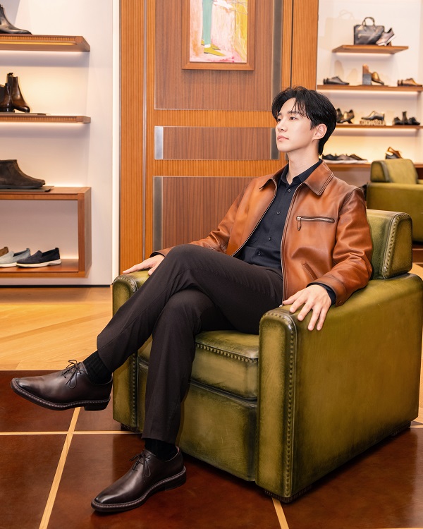 Berluti 品牌大使 李俊昊 (2).jpg