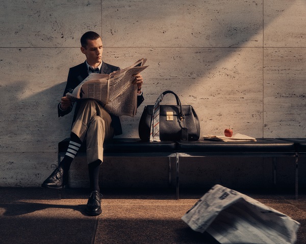 ThomBrowne_BoltonBag2025_Sasha_5x4_1.jpg