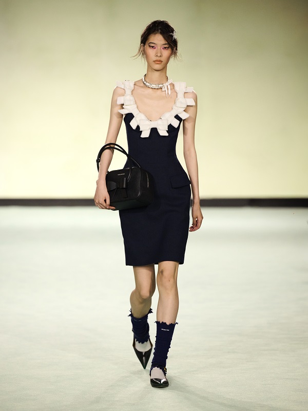 Look 49.jpg
