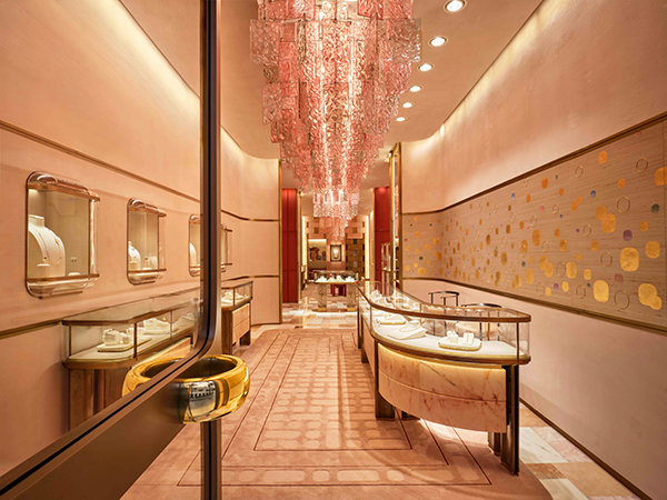 20251024231834zjkgq.jpg 3_Pomellato宝曼兰朵罗迪欧大道全新旗舰店揭幕.jpg