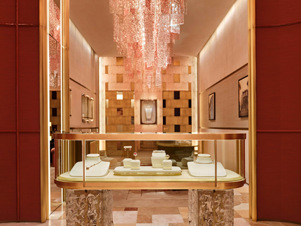 20251024231846hzkdv.jpg 4_Pomellato宝曼兰朵罗迪欧大道全新旗舰店揭幕.jpg