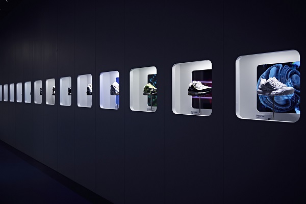 20251120011904gnpdc.jpg FILA品牌体验中心_鞋履主题展区.jpg