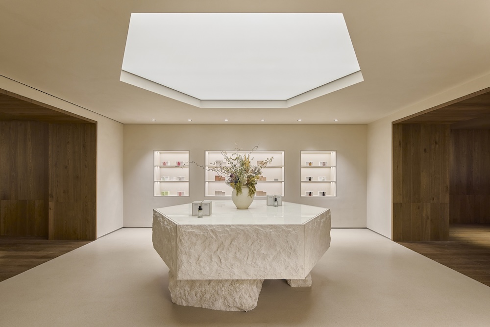 20251216231354rvglw.jpg 2025_12_12 ZARA _ SHANGHAI0017.jpg