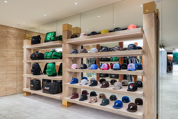 08 PALACE SHANGHAI STORE.jpg