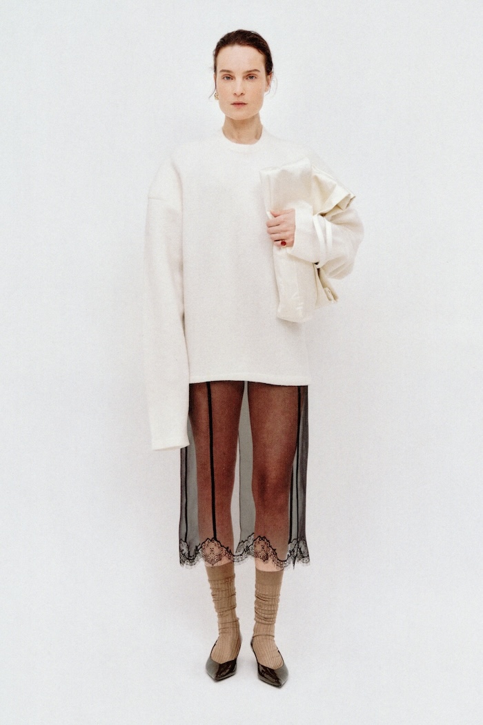 LOOK 2.jpg